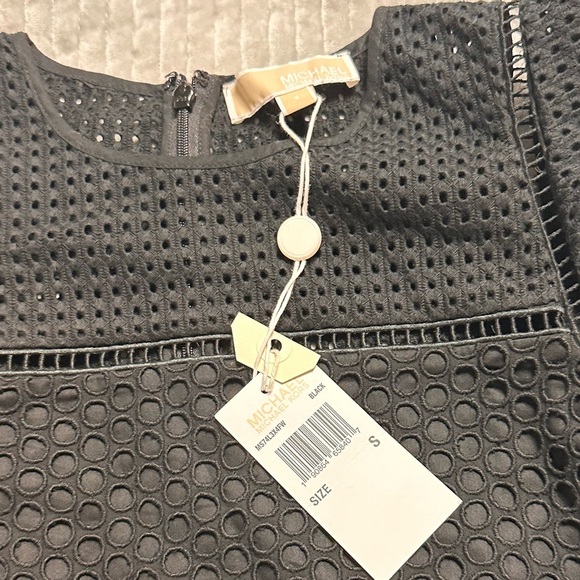 MICHAEL MICHAEL KORS Black Eyelet Top Sz S NWT (A0260 B2) - Picture 6 of 6